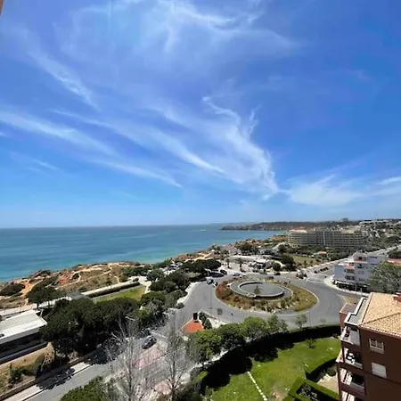 2 Bed Beachfront With Pool And Ocean View