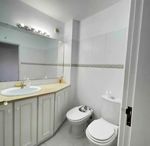 2 Bed Beachfront With Pool And Ocean View *