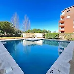 2 Bed Beachfront With Pool And Ocean View 公寓 *