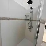 2 Bed Beachfront With Pool And Ocean View 波尔蒂芒