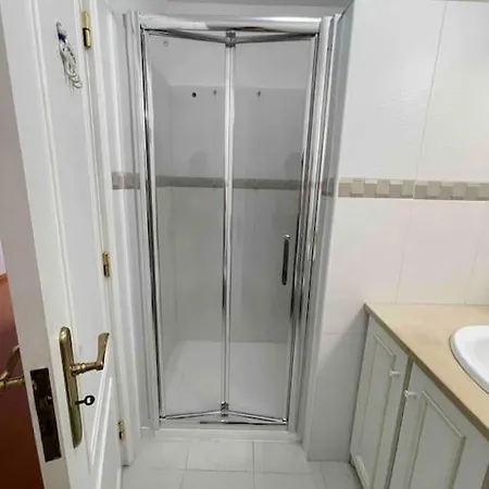 2 Bed Beachfront With Pool And Ocean View * Portimão
